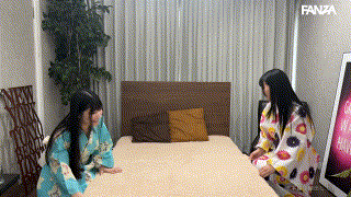 smjh018【桜＆凛】素人ムクムク-ハーレム- エロGIF 1