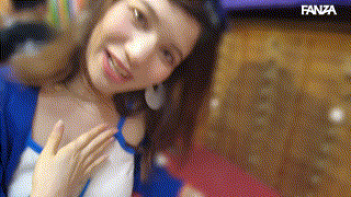 hrjn003【KAREN＆EMA】ハーレムジャーニー エロGIF 2