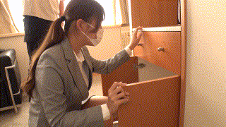 spay557【客室係U】碓井せりな エロGIF 1